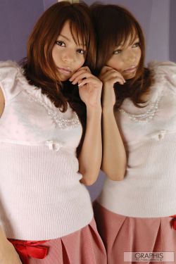 桑稚对段嘉许双腿大开