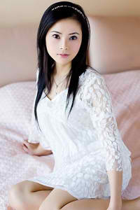 艳妇厨房激情偷换